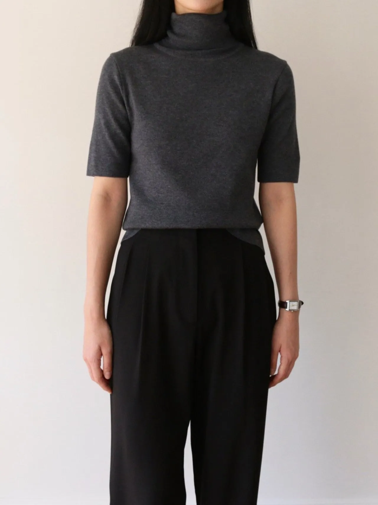 TURTLENECK HALF SLEEVE KNIT