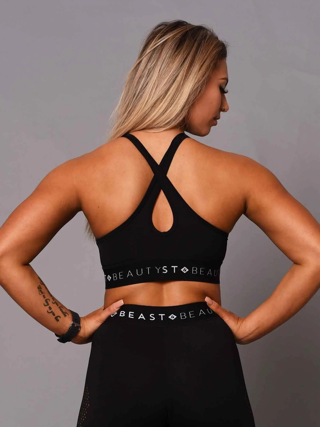 V Mesh Crop Top - Black